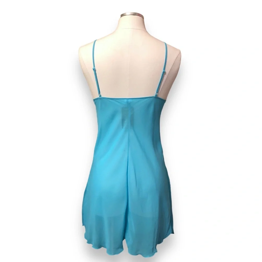 BEAUTIFUL WOMAN Floral Embroidered Sheer Negligée